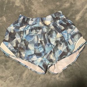 Lululemon Hotty Hot LR 4”